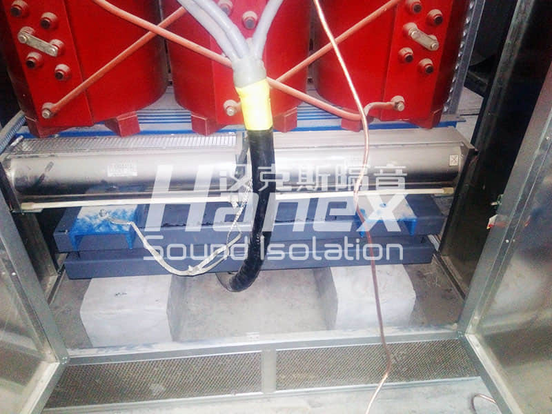 武漢盤(pán)龍城名流·人和天地配電房16臺(tái)變壓器噪聲治理案例