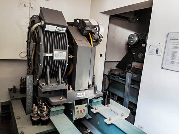 上海市仁恒河濱城3期電梯減震器效果好，電梯噪音問題整改完畢